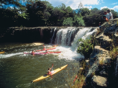 Haruru falls